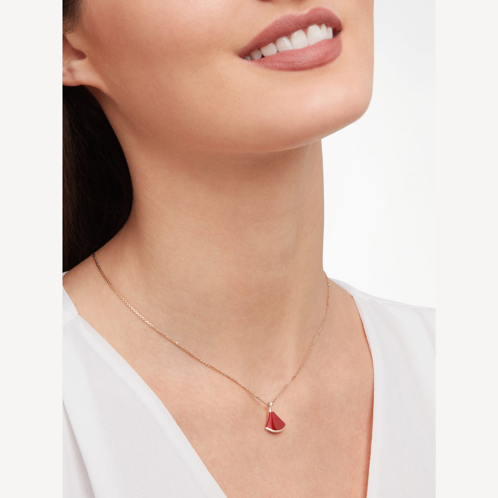 Bvlgari BVLGARI Dream Carnelian 18K Gold Necklace