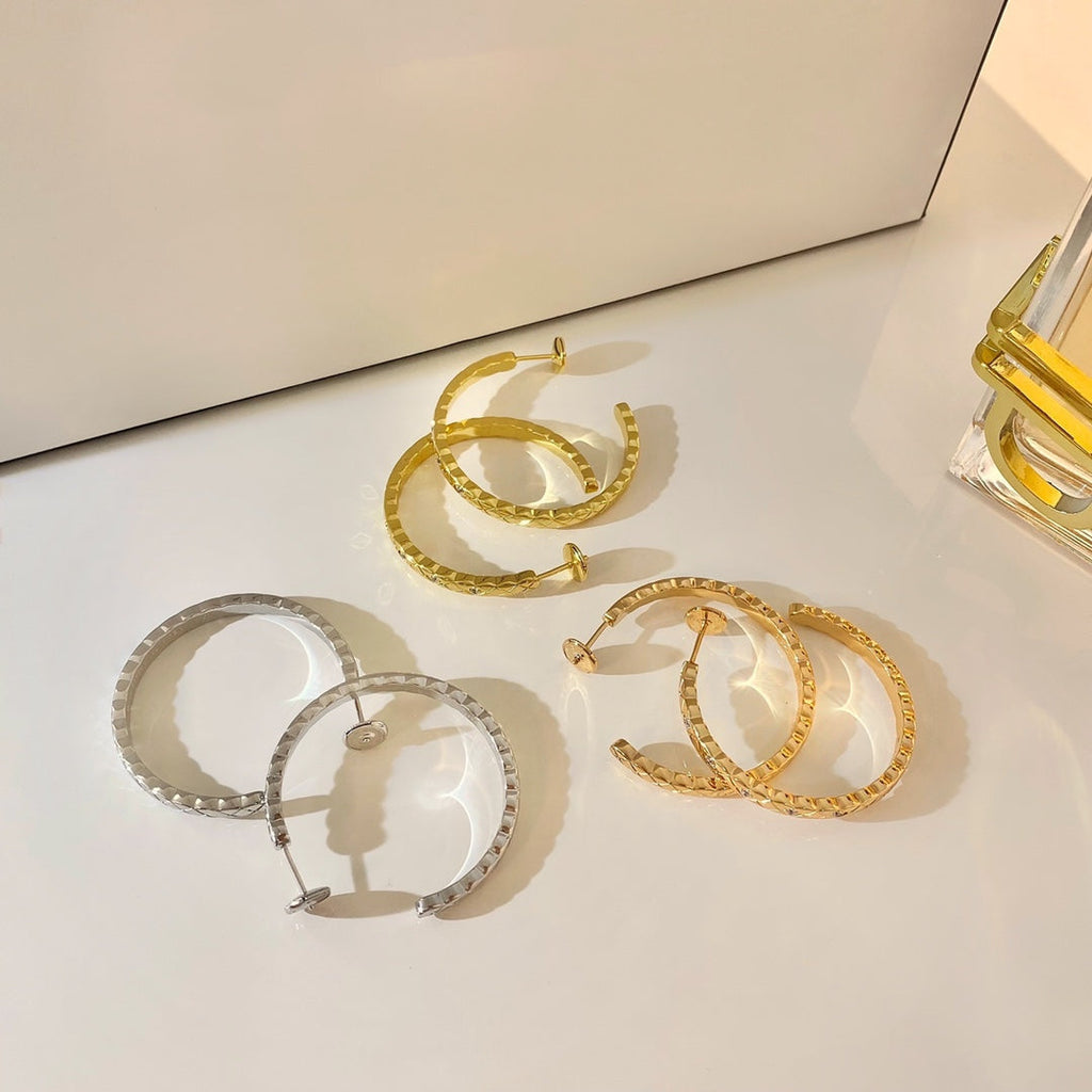 Chanel Crush Cubic Zirconia Hoop Earrings