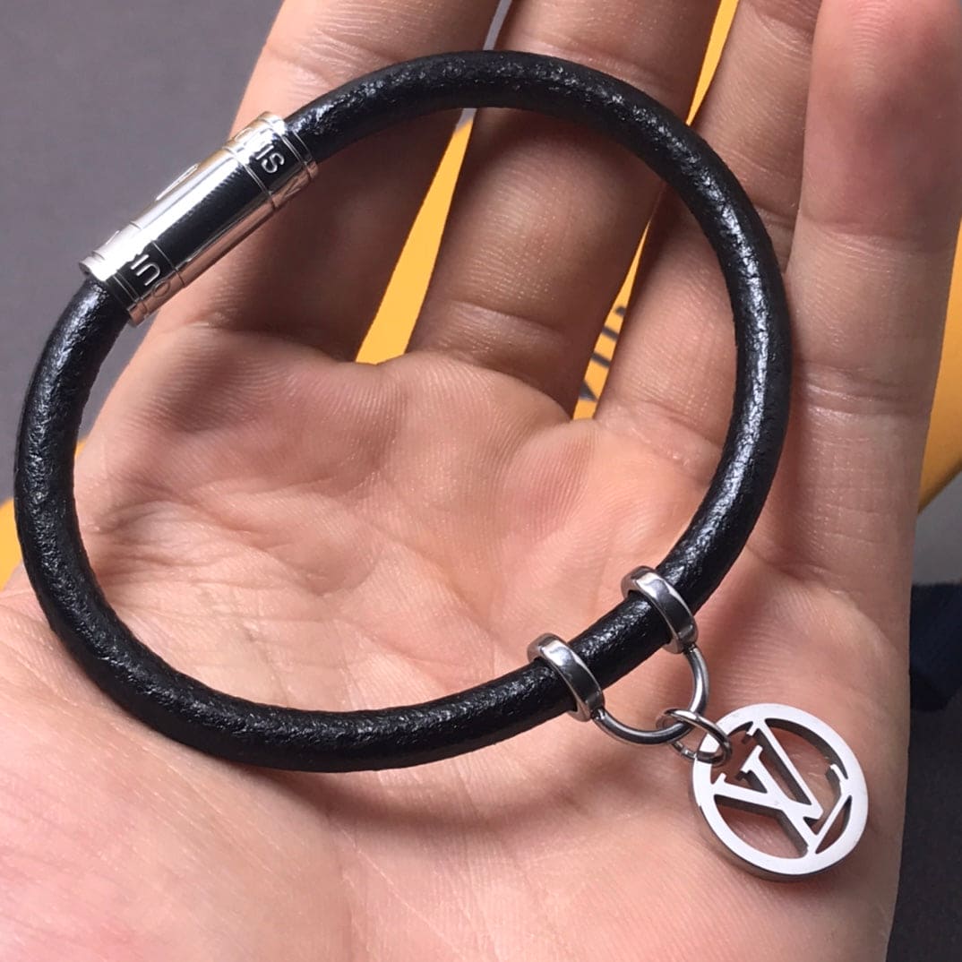 Louis Vuitton Hang It 18K Gold Bracelet