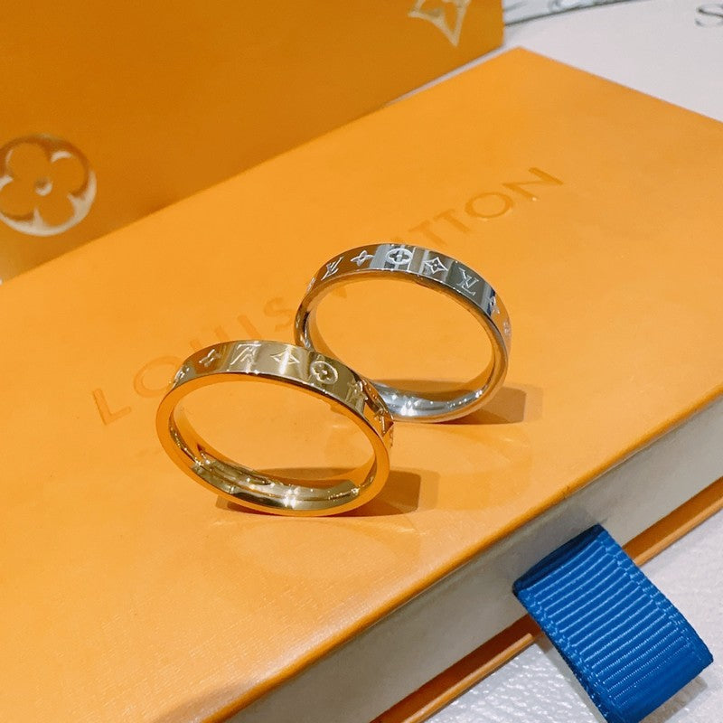 Louis Vuitton Instinct Set of Two Gold 18K Gold Ring
