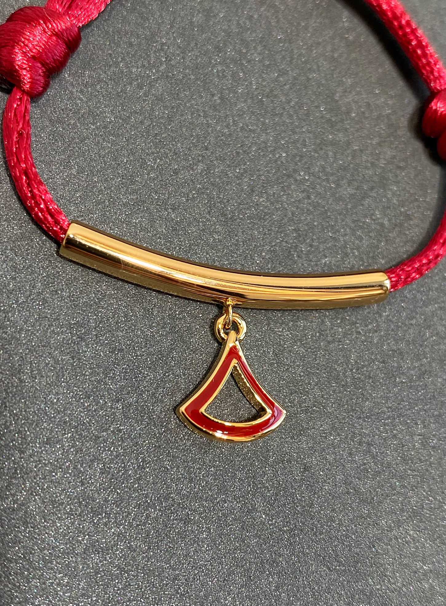 Bvlgari 1 Motif Lucky Red Bracelet Gold