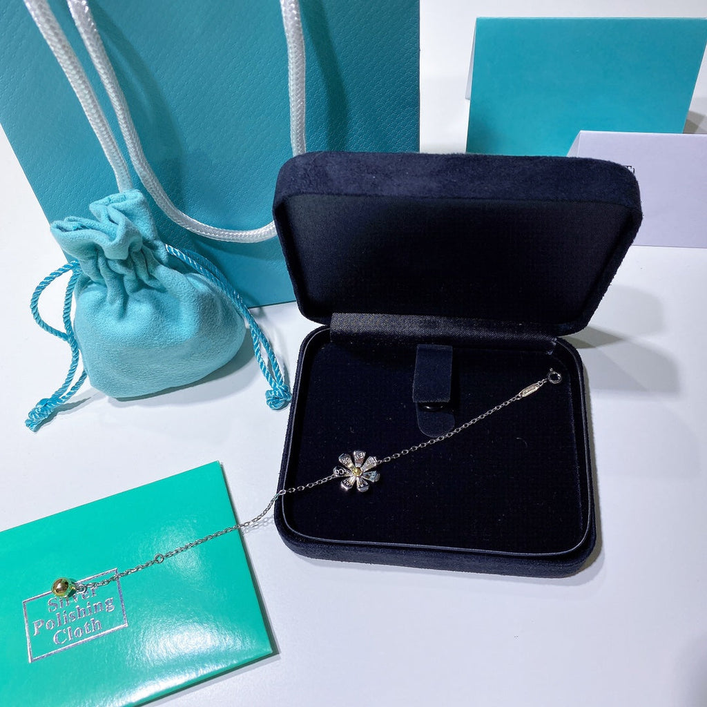 Tiffany Flower Return to Tif Bracelet