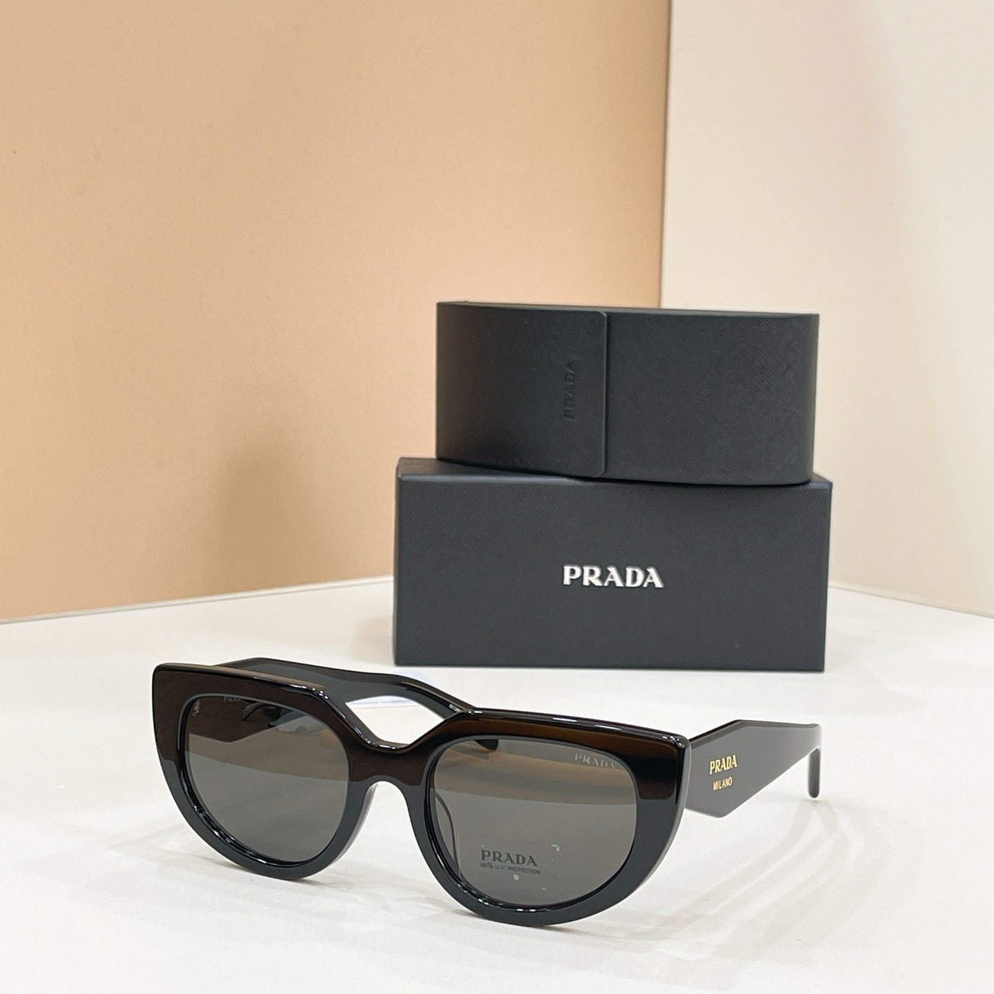 Prada PR D02SF Sunglasses
