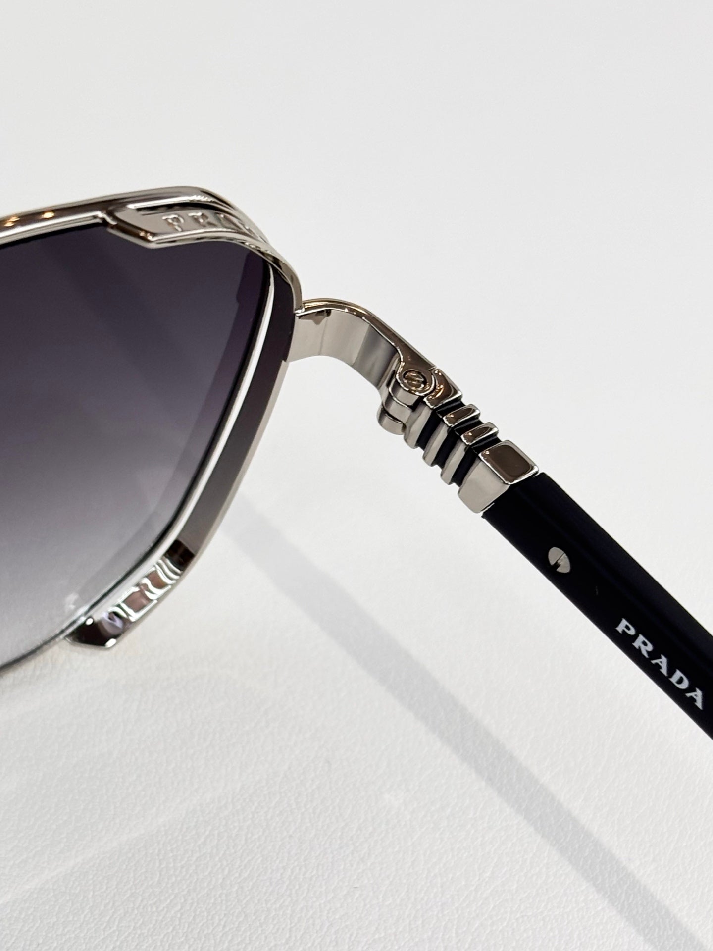 Prada PR 181 Sunglasses